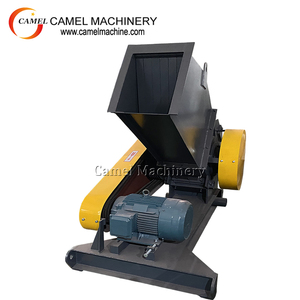 Granulateur automatique <span class=keywords><strong>de</strong></span> recyclage <span class=keywords><strong>de</strong></span> tuyaux en plastique CAMEL, broyeur <span class=keywords><strong>de</strong></span> panneaux en <span class=keywords><strong>PVC</strong></span> avec lames en acier allié 37KW à vendre - Product Image 3