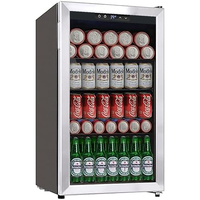 Mantenga sus bebidas favoritas a la temperatura perfecta con nuestro mini refrigerador con puerta de vidrio