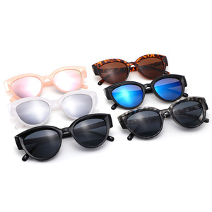 Nuevas Gafas de Sol Estilo Europeo Americano con Protección UV400 para Mujer, Montura de PC, Gafas de Sol de Moda para Viaje - Product Image 3