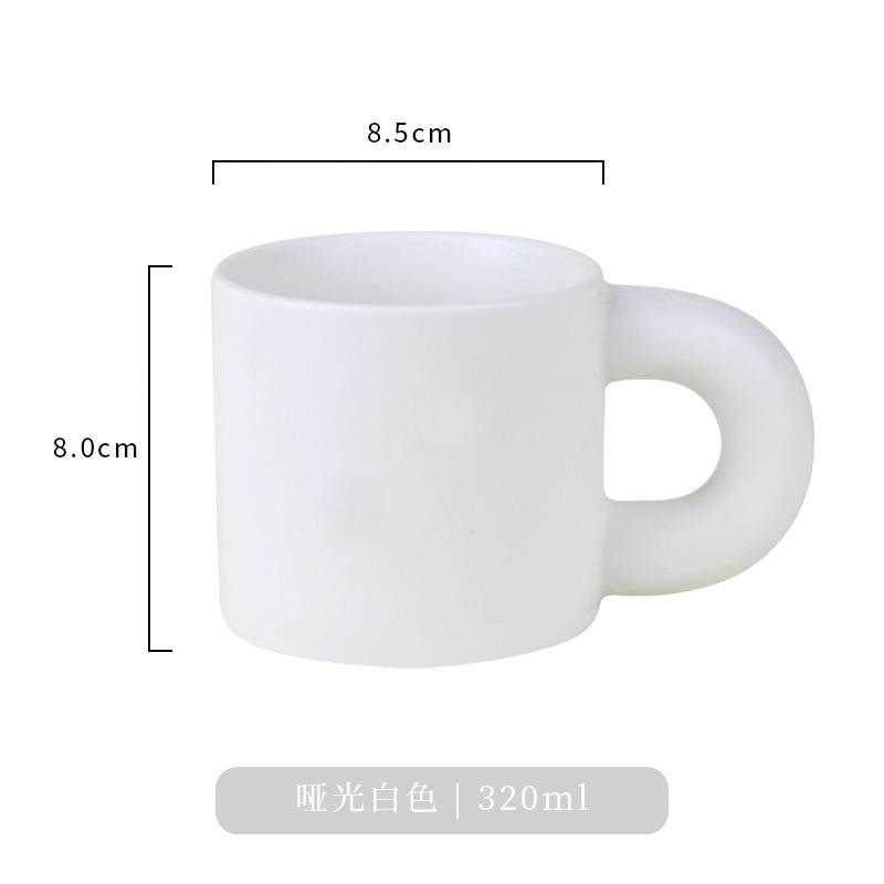 Tasse potelée blanc mat