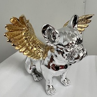 Figurine de chien en résine chromée colorée Statues de chien en résine avec ailes d'ange pour la décoration intérieure