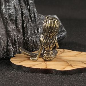 Figura de Bronce Envejecido de Sirena del Océano, Estilo Cuento de Hadas, para Escritorio de Oficina, con Acabado en Cobre Antiguo Artesanía Decorativa. - Product Image 2