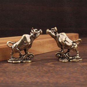 Figurine en laiton de l'oxe du zodiaque, décoration rétro pour la maison, ornement de table, forme animale, décoration spirituelle de taureau - Product Image 1