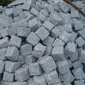 Chinese cheap granite cobble stone light grey, beige, black, red colors cobble stone, kerbstone 10x10