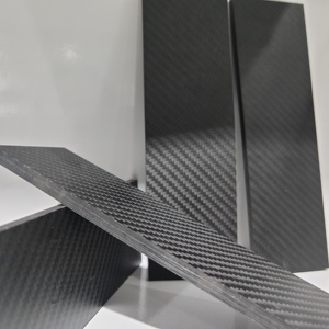 Placa de Fibra de Carbono, Tejido 3K, Acabado Negro Mate, Material Ligero de Alta Resistencia - Product Image 4