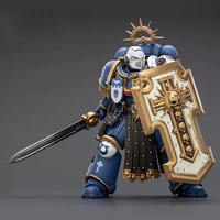 Figura de Acción Coleccionable JOYTOY Warhammer: Ultramarines Horus Torvald con Espada Mágica, Escudo de Tormenta y Pistola Bolt