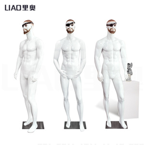 Maniquí Masculino de Fibra de Vidrio Blanco con Maquillaje Realista, para Exhibición en Escaparates de Moda Masculina - Product Image 6
