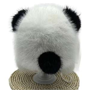 قبعة بالاكلافا النسائية الشتوية القطيفة من الفرو الصناعي الراكون الباندا مطرزة مطبوعة رقميًا دافئة للأيام الباردة - Product Image 3