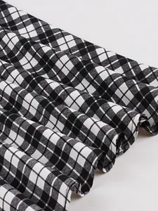 Váy liền thân nữ mùa hè 2024 kiểu nữ tính cá tính, chất liệu satin dệt, không tay, giặt được, dáng regular, tôn dáng, dài đến đầu gối - Product Image 5