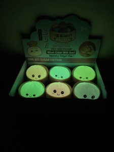 Juguete Sensorial Antiestrés de Peluche con Forma de Bollo Vaporizado Brillante y Lindo, con Purpurina Oscura, Tipo Dumpling, de la Caja Misteriosa Fidget, desde Almacén de EE. UU. - Product Image 6