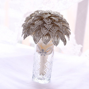 M3296 Customized New Design Handmade Rhinestone <strong>Wedding</strong> Bridal Bouquets Crystal Bouquet for <strong>Bride</strong> - Product Image 3