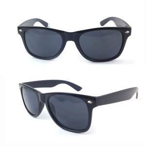 Lunettes de soleil miroir couleur néon promotionnelles, légères, protection <span class=keywords><strong>UV</strong></span>, monture PC en bleu, blanc, rouge, jaune, café - Product Image 4