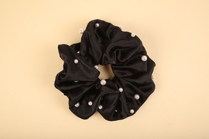Al por mayor perla elástico Scrunchie pelo de satén de <span class=keywords><strong>seda</strong></span> pelo coreano <span class=keywords><strong>Scrunchies</strong></span> - Product Image 2