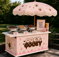 Chariot à desserts mobile personnalisé avec parasol à franges, chariot à biscuits et bonbons sur roues, stand de présentation extérieur pour événements de mariage