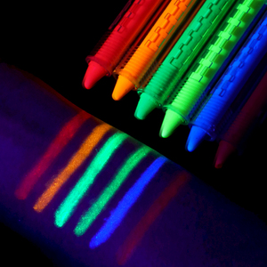 GP Vente en gros Arc-en-ciel <span class=keywords><strong>Paillettes</strong></span> phosphorescentes Néon UV Bâton de peinture pour le visage et le corps Ensemble de maquillage Halloween Crayons de cire - Product Image 5