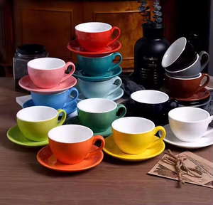 Mug à café en céramique et porcelaine 220cc avec logo personnalisé, glaçure colorée professionnelle, pour cappuccino et latte, avec soucoupe et cuillère, idéal pour la rentrée scolaire - Product Image 3