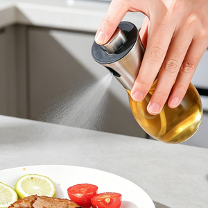 Bouteille pulvérisateur d'huile en verre de luxe moderne de 200 ml, finition argent, or, noir, s'adapte au style intérieur de cuisine moderne haut de gamme - Product Image 5