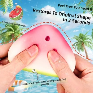 Balle anti-stress en forme de pastèque, douce et moelleuse, à rebond lent, pour le soulagement du stress et le jeu sensoriel - Product Image 4