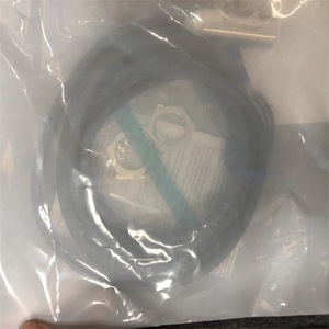 เซ็นเซอร์ตรวจจับวัตถุแบบเหนี่ยวนำ Omron รุ่น E2G-M18KS05-WS-C1 12 ถึง 24 โวลต์ดีซี แบบขั้วต่อสกรู สำหรับเครื่องมือกล - Product Image 3