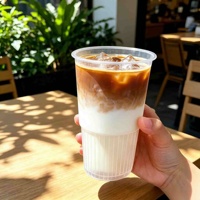 Vente en gros de gobelets transparents jetables de haute qualité en PP, 1000 ml, gobelets à café froid avec couvercles