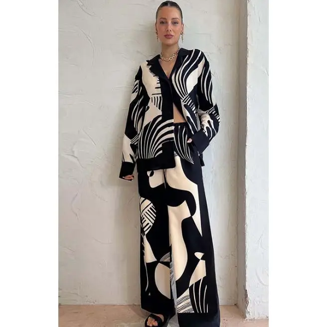 रेडपेनी 2024 फैशन महिला हाई स्ट्रीटवियर चिक लैपल लंबे आस्तीन के शीर्ष ढीले सीधे पैर की पैंट सूट महिला दो-टुकड़ा सेट