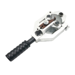 KBX 65 Outils <span class=keywords><strong>à</strong></span> <span class=keywords><strong>dénuder</strong></span> <span class=keywords><strong>les</strong></span> câbles <span class=keywords><strong>Pince</strong></span> <span class=keywords><strong>à</strong></span> <span class=keywords><strong>dénuder</strong></span> manuelle populaire - Product Image 1