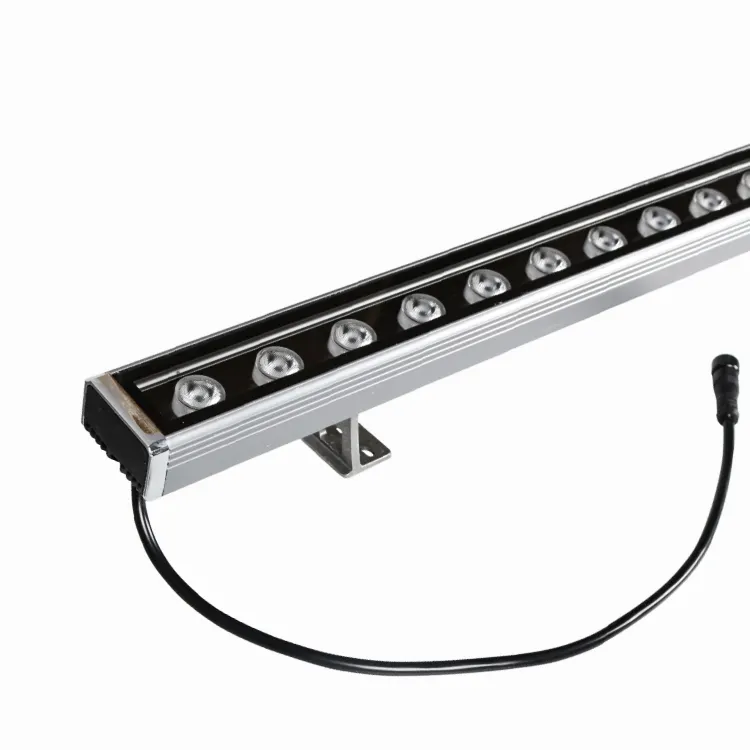Nuovo prodotto DC24V illuminazione per facciate impermeabile per esterni 48W Liner Bar DMX RGB led Wall Wash Light