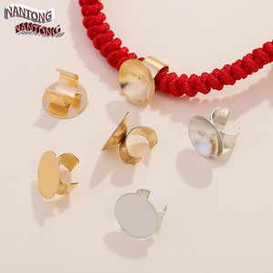 Attache-cheveux en métal en forme de C de Nantong, clip pour accessoires capillaires DIY, minimaliste, moderne, couleur unie, fixation multifonctionnelle - Product Image 3