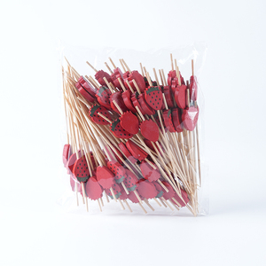 Diseño novedoso Fresas Rojas Bambú ecológico natural Brocheta de cuentas artesanales Pequeños palitos de frutas de Bambú - Product Image 4
