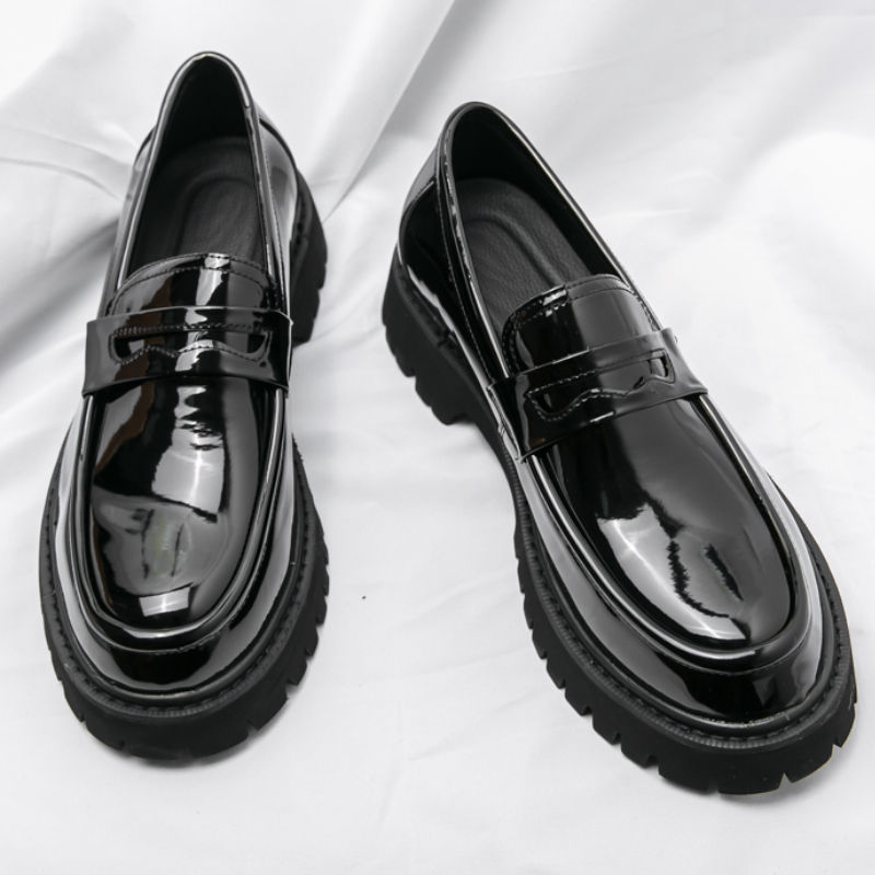 Black-Patent