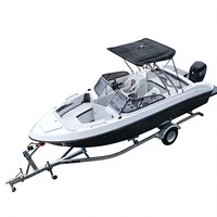 Bateau en FRP noir et blanc de 21 pieds pour 8 personnes, système de direction hydraulique, pare-brise, yacht de vitesse côtier avec évier pour se laver les mains