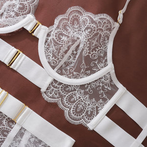 Ensemble de lingerie féminine de luxe en dentelle blanche 4 pièces, élégant, brodé, lingerie érotique, chaîne fantaisie, culotte transparente sexy, soutien-gorge - Product Image 4