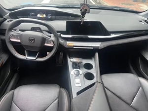 Venta al por Mayor de Autos Changan UNIV <span class=keywords><strong>2022</strong></span>, Versión Deportiva, Sedán Automático Turbo de Alto Rendimiento, Vehículo de Gasolina de Alta Calidad, Exportación de China - Product Image 6