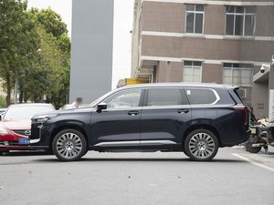 EXEED Lanyue C-DM 4WD, SUV hybride rechargeable (PHEV) avec une conduite tout-terrain fiable - Product Image 4