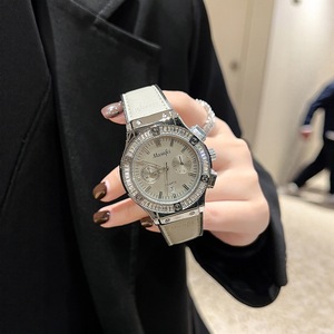 <span class=keywords><strong>Reloj</strong></span> <span class=keywords><strong>de</strong></span> lujo Unisex <span class=keywords><strong>de</strong></span> <span class=keywords><strong>gama</strong></span> <span class=keywords><strong>alta</strong></span> para mujer para Swiss para diseño Cross-Border Internet Celebrity Live banda <span class=keywords><strong>de</strong></span> acero inoxidable - Product Image 2