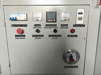 Machine de pressage sous vide automatique 1325 pour la fabrication de portes de cuisine en PVC et de meubles de cuisine stratifiés pour usines de menuiserie