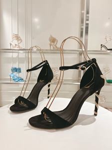 Sandalias negras de tacón alto Sandalias de serpiente desviadas de color sólido para mujeres y damas con tacones - Product Image 5