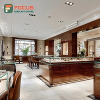 Comptoir de présentation pour bijouterie en verre trempé, aménagement intérieur de magasin de bijoux de luxe
