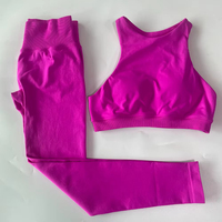 Ensemble de sport 2 pièces T701 : Soutien-gorge de sport Racer et Legging de yoga taille haute froncé aux fesses – Tenue de fitness et de yoga