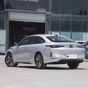 Elegante Changan Qiyuan A05 Híbrido Enchufable <span class=keywords><strong>de</strong></span> 145 km con <span class=keywords><strong>Autonomía</strong></span> L2 y V2L <span class=keywords><strong>de</strong></span> 3.3kW para Uso Diario Familiar - Product Image 1