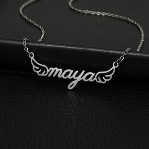 Collana Unisex Personalizzabile Showfay con Nome, Placcata in <span class=keywords><strong>Oro</strong></span> 18K, Acciaio Inossidabile, Motivo a Farfalla Trendy, Perla <span class=keywords><strong>d</strong></span>'Acqua Dolce, Regalo per Bambini - Product Image 6