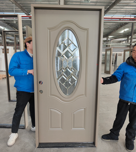 Puertas de Entrada de Fibra de Vidrio Precolgadas y Acabadas con Vidrio Ovalado de Latón, Estilo Guerra y Paz - Product Image 1
