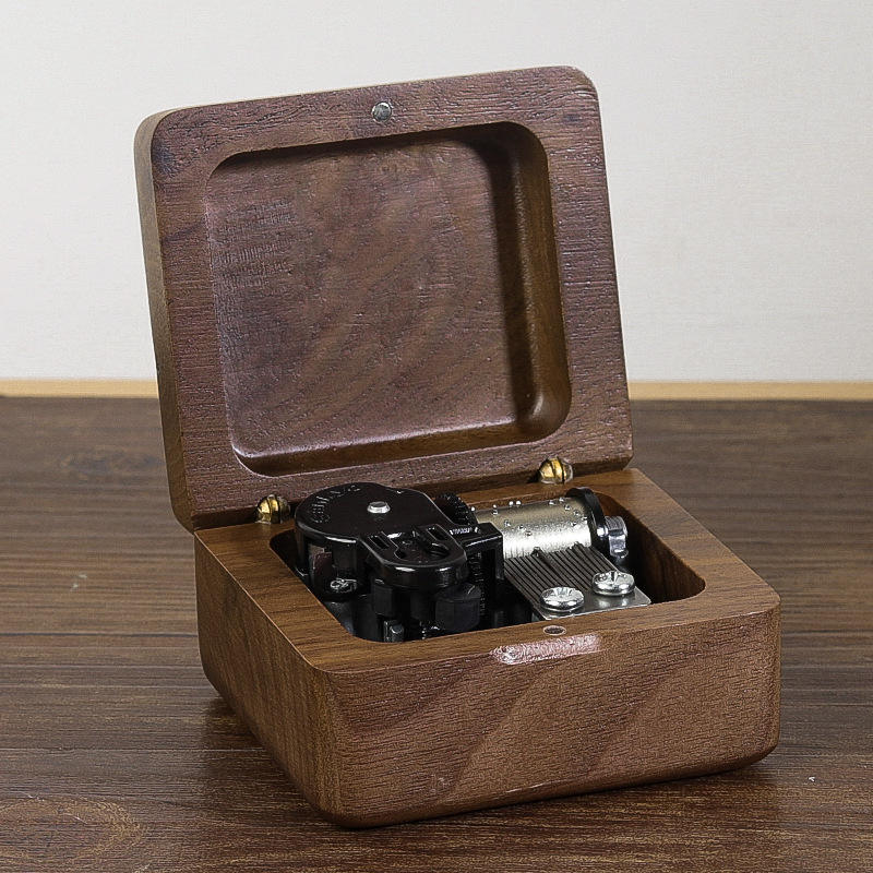 Ordinary silver movement