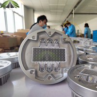 Bornes routières circulaires solaires intégrées IL300 D143 150 en aluminium, bornes routières solaires à LED œil de chat