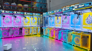 China Manufacturer's Interactive <b>Arcade</b> Coin-Operated <b>Claw</b> Crane <b>Machine</b> Fun Catching Dolls Feature - Product Image 2