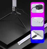 Moderne intérieur portable intelligent APP télécommande couleur changeante rechargeable trépied debout rgb led lampadaire lumière