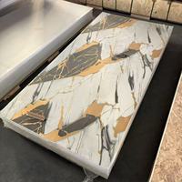 Panneau mural en PVC imperméable à l'eau avec impression marbrée et revêtement UV au design moderne pour hôtels, appartements, gymnases et villas - Tailles personnalisées disponibles