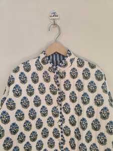 Veste longue courte en coton bleu matelassée pour femmes, veste réversible tendance, veste florale kantha pour femmes et filles, veste d'hiver et d'été bohème - Product Image 2