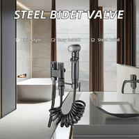 Robinet de toilette mural moderne en acier inoxydable, double fonction, avec vanne d'arrêt triangulaire et buse de surpression pour salle de bain