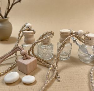 Mini Botella de Vidrio Personalizada de 5ml, 8ml, 10ml para Perfume o Cosméticos, Envase para Fragancia de Coche con Tapa de Madera - Product Image 1